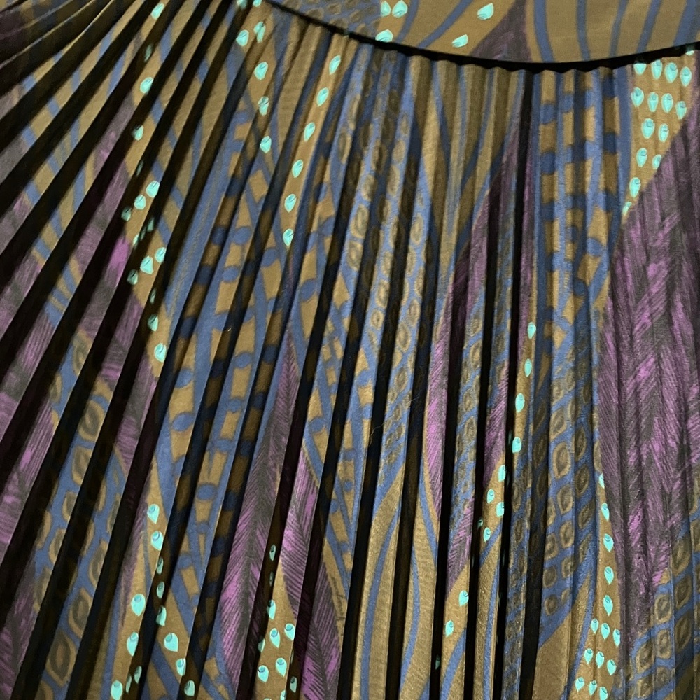 Salvatore Ferragamo Blue and Brown and Purple A-Line Skirt Size 12. 100% Silk. - Picture 9 of 10